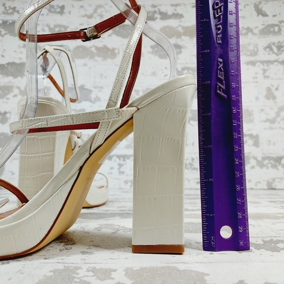 NEW Marc Fisher Katin Ivory Leather Platform Block Heel Sandals V643 - Picture 9 of 13